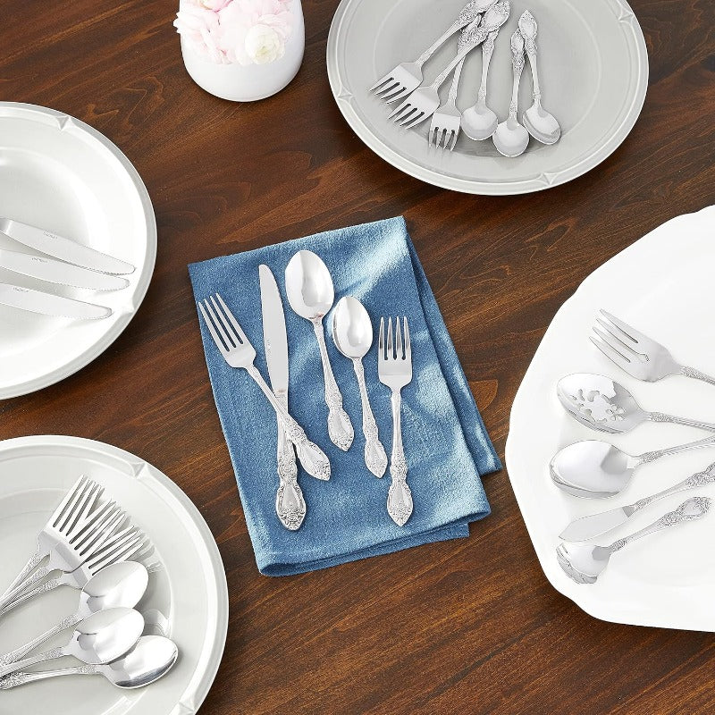 Oneida Wordsworth Flatware s Service for 8